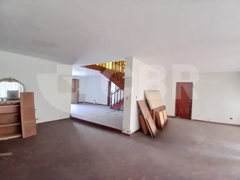 VENTA CASA COMO TERRENO EN SURCO — foto 4