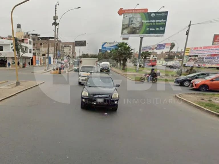 VENTA CASA COMO TERRENO EN LOS OLIVOS — foto 4