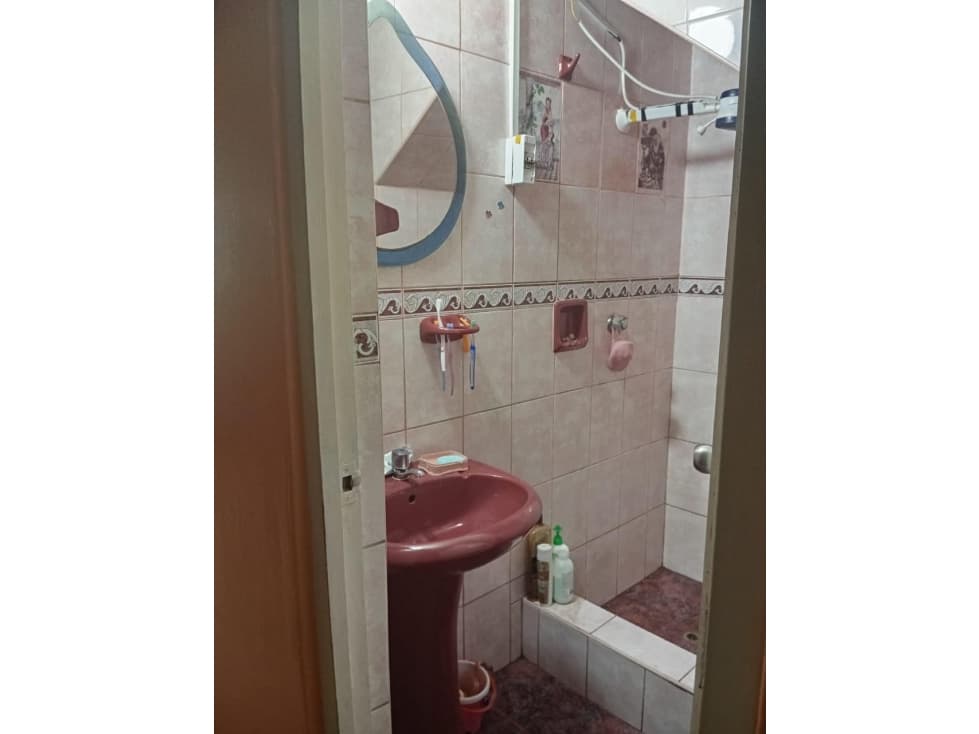 Se vende departamento triplex Urb Constanzo Callao — foto 4
