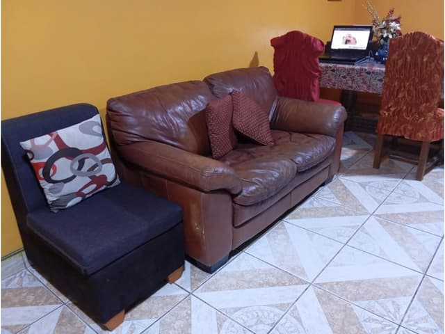 Se vende departamento triplex Urb Constanzo Callao