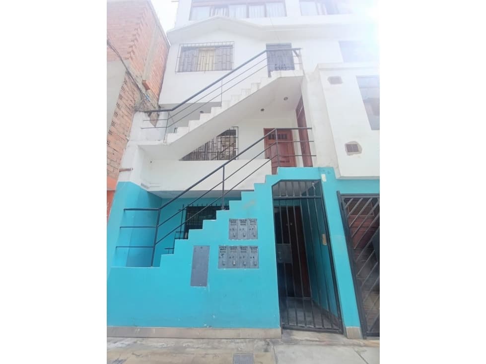 SURQUILLO DEPARTAMENTO EN VENTA PRIMER PISO — foto 1
