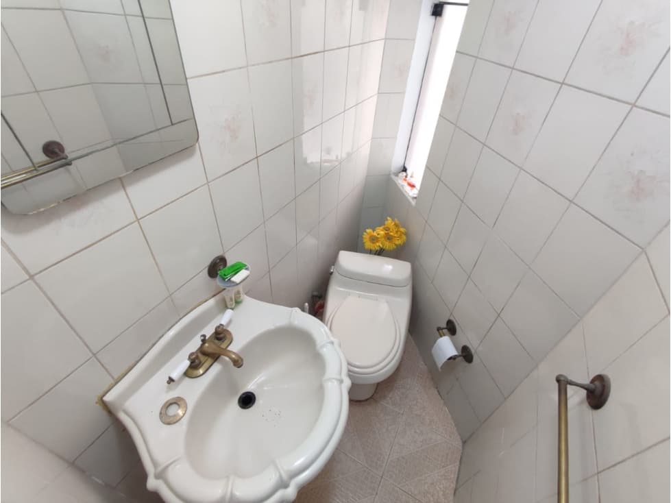 LA MOLINA - VENTA LINDA CASA - ÁREA 300 m2 — foto 6