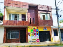 SE VENDE VIVIENDA/ COMERCIO EN EL CENTRO DE TARAPOTO
