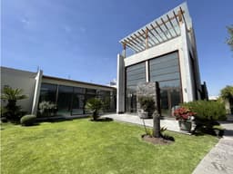 VENTA DE CASA EN EXCLUSIVA ZONA DE CHALLAPAMPA TRADICIONAL