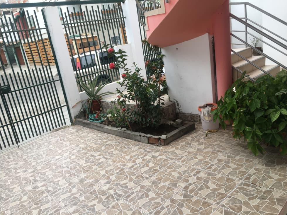 ALQUILO AMPLIO DEPA 1er PISO EN SANTA MARIA — foto 2