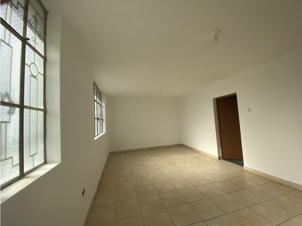 VENDO AMPLIO 1er PISO EN SAN ISIDRO — foto 2
