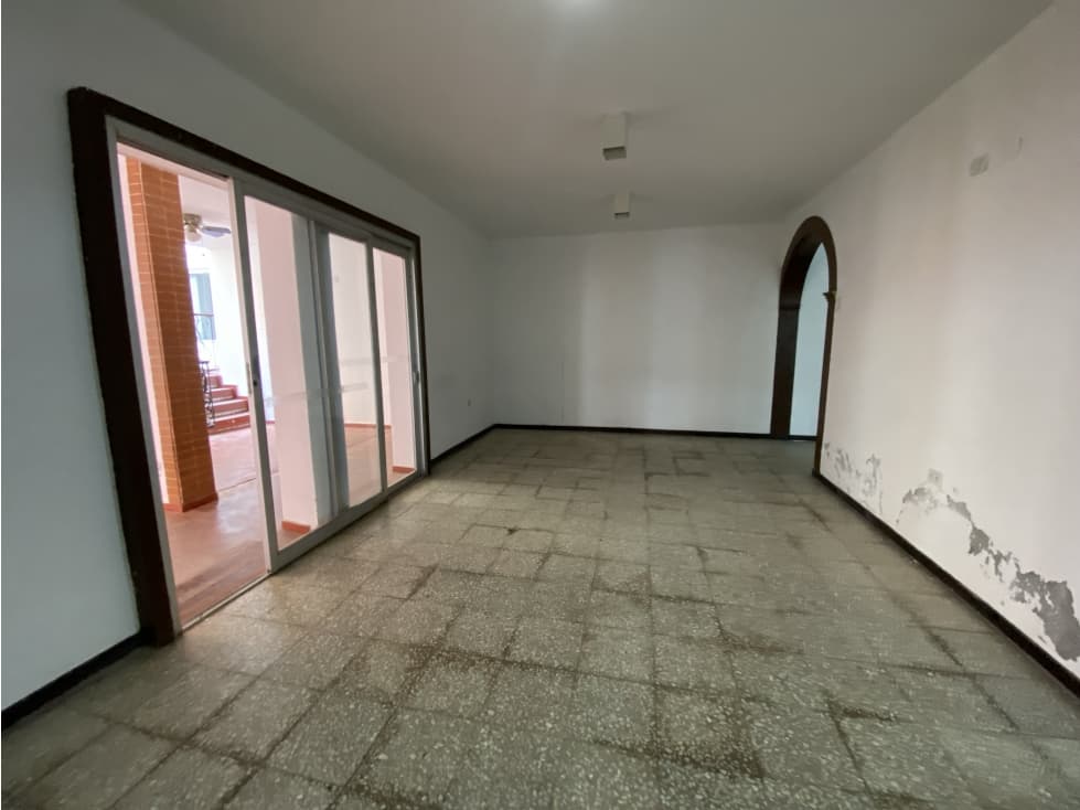 ALQUILO O VENDO CASA CÉNTRICA EN LA CLARK — foto 3