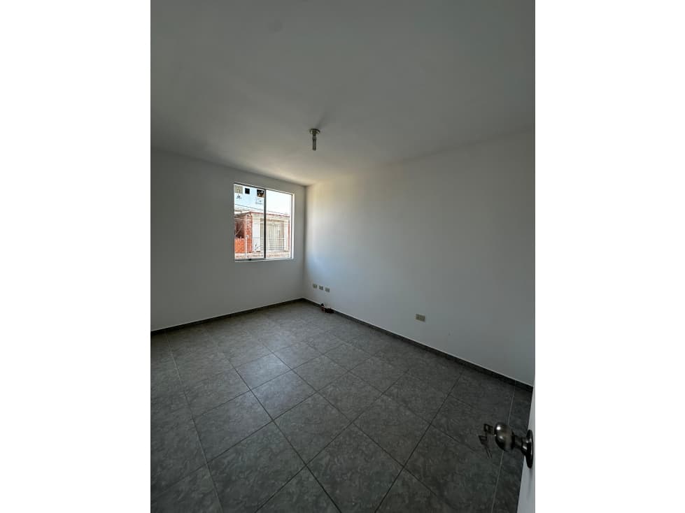 EN VENTA LINDA CASA DE ESTRENO EN MONTE VERDE — foto 2