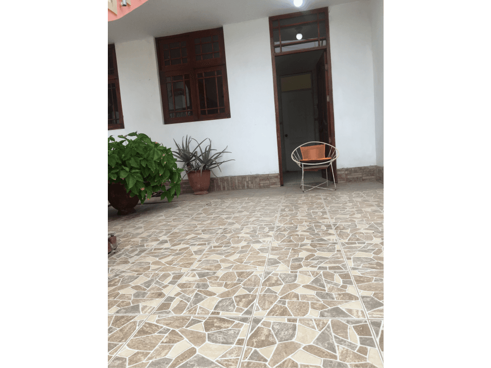 ALQUILO AMPLIO DEPA 1er PISO EN SANTA MARIA — foto 1