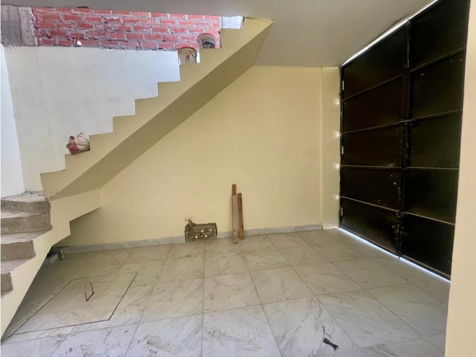 ALQUILO O VENDO CASA EN VIA DE EVITAMIENTO — foto 2
