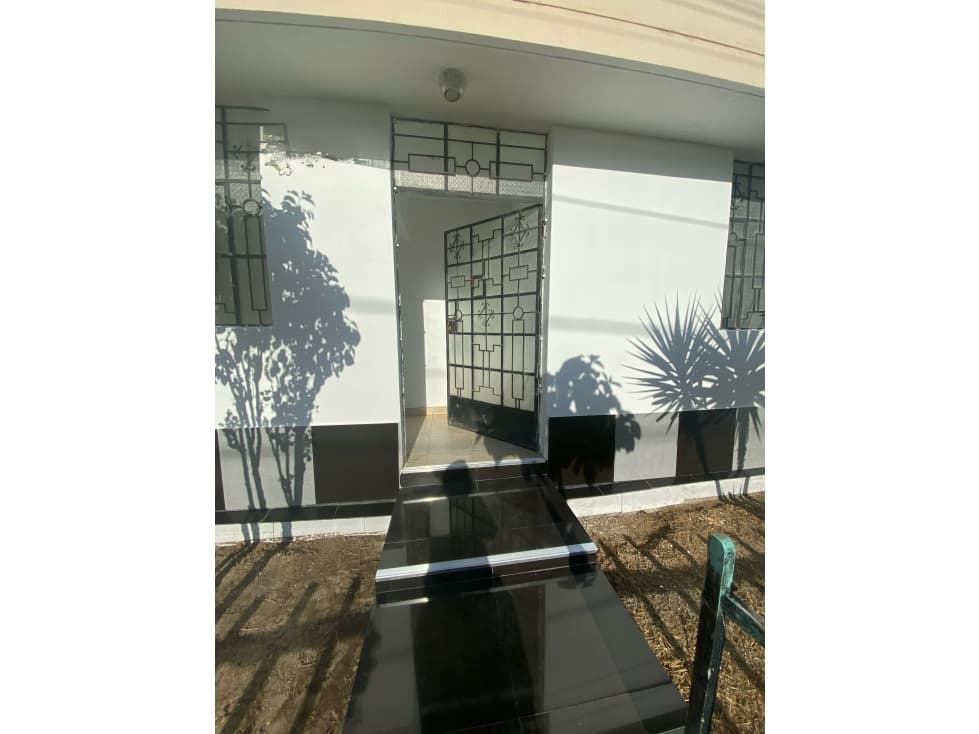 VENDO AMPLIO 1er PISO EN SAN ISIDRO — foto 1