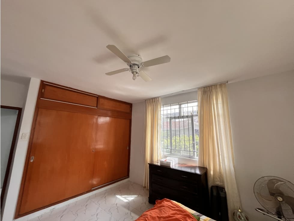 ALQUILO AMPLIA CASA CÉNTRICA EN ESQUINA — foto 6