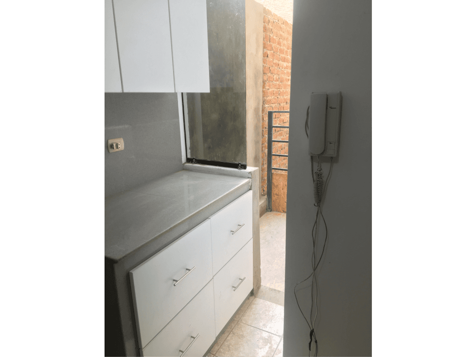 ALQUILO AMPLIO Y MODERNO DEPARTAMENTO CERCA A LA GRAU — foto 6