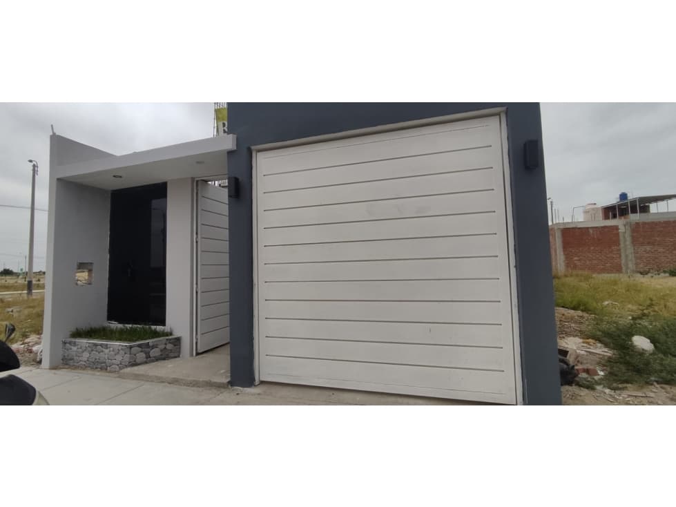 VENDO CASA SEMI CONSTRUIDA EN BOULEVARD PARK — foto 2