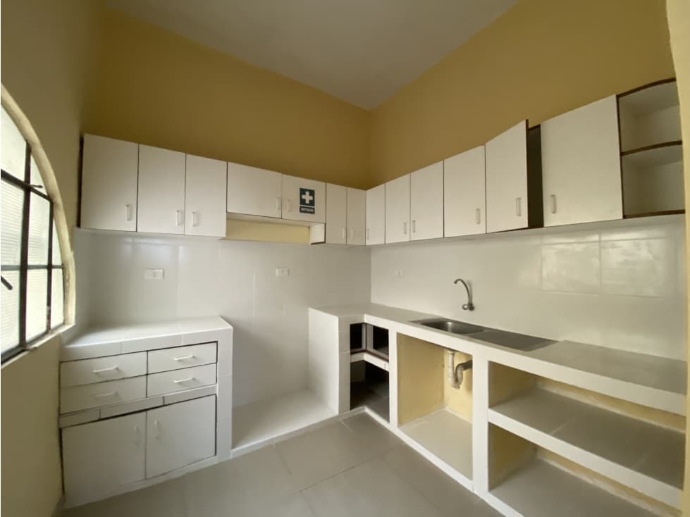 VENDO O ALQUILO 1er PISO EN AV. BOLOGNESI — foto 2