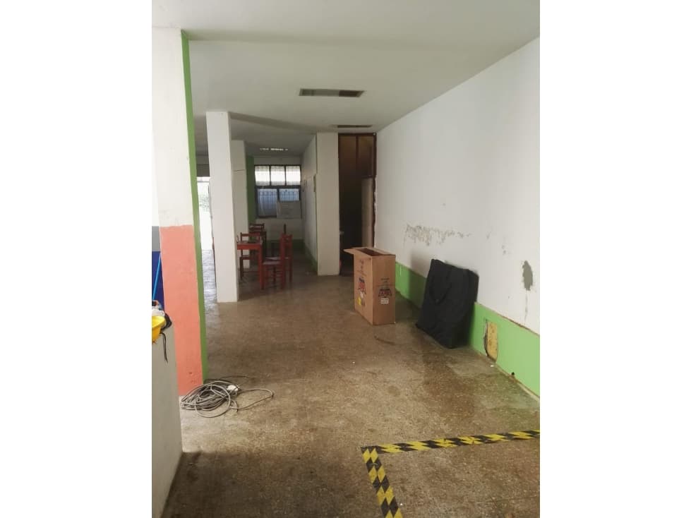 ALQUILO LOCAL COMERCIAL EN AVENIDA PRINCIPAL — foto 3