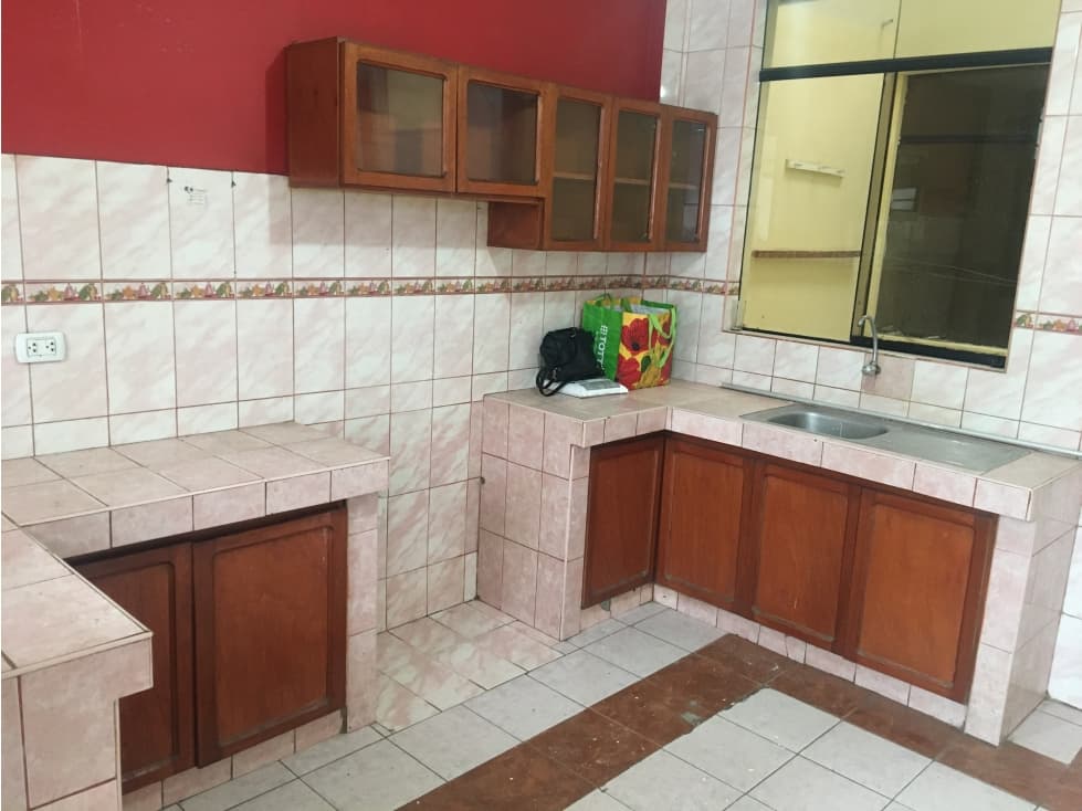 ALQUILO AMPLIO DEPA 1er PISO EN SANTA MARIA — foto 5