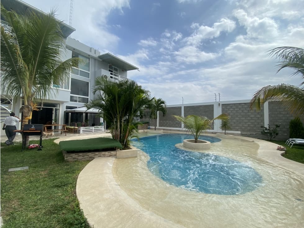 ALQUILO HERMOSA CASA EN LOMA LINDA — foto 2