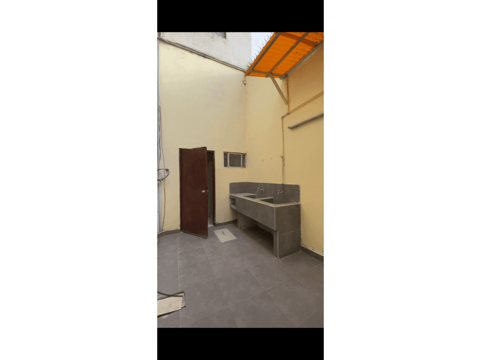 VENDO O ALQUILO 1er PISO EN AV. BOLOGNESI — foto 6
