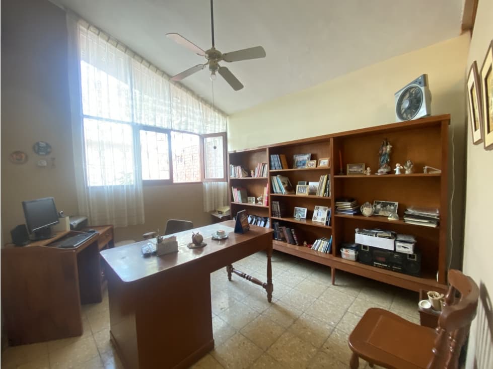 VENDO CASA EN URB. MIRAFLORES - INCLUYE LOS MUEBLES — foto 6