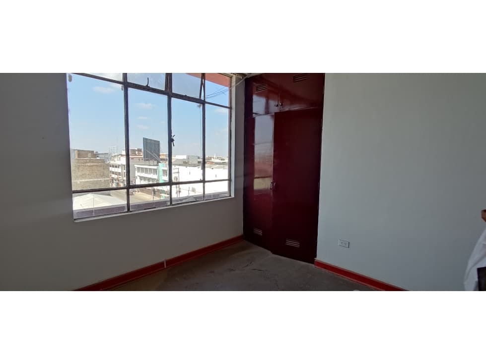 VENDO O ALQUILO AV. SANCHEZ CERRO — foto 4