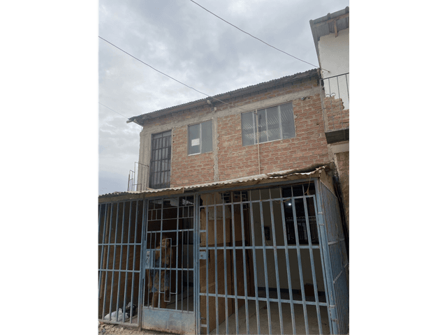 VENDO CASA