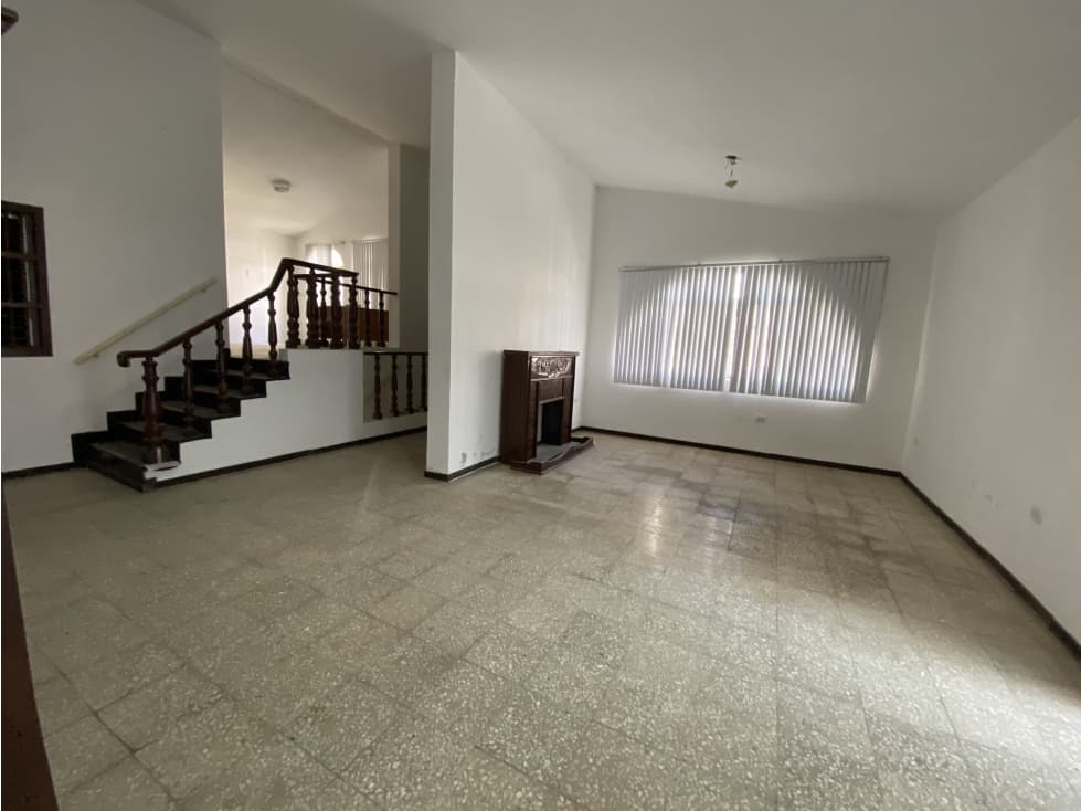 ALQUILO O VENDO CASA CÉNTRICA EN LA CLARK — foto 4