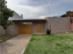 Casa Amoblada en Alquiler - Centro