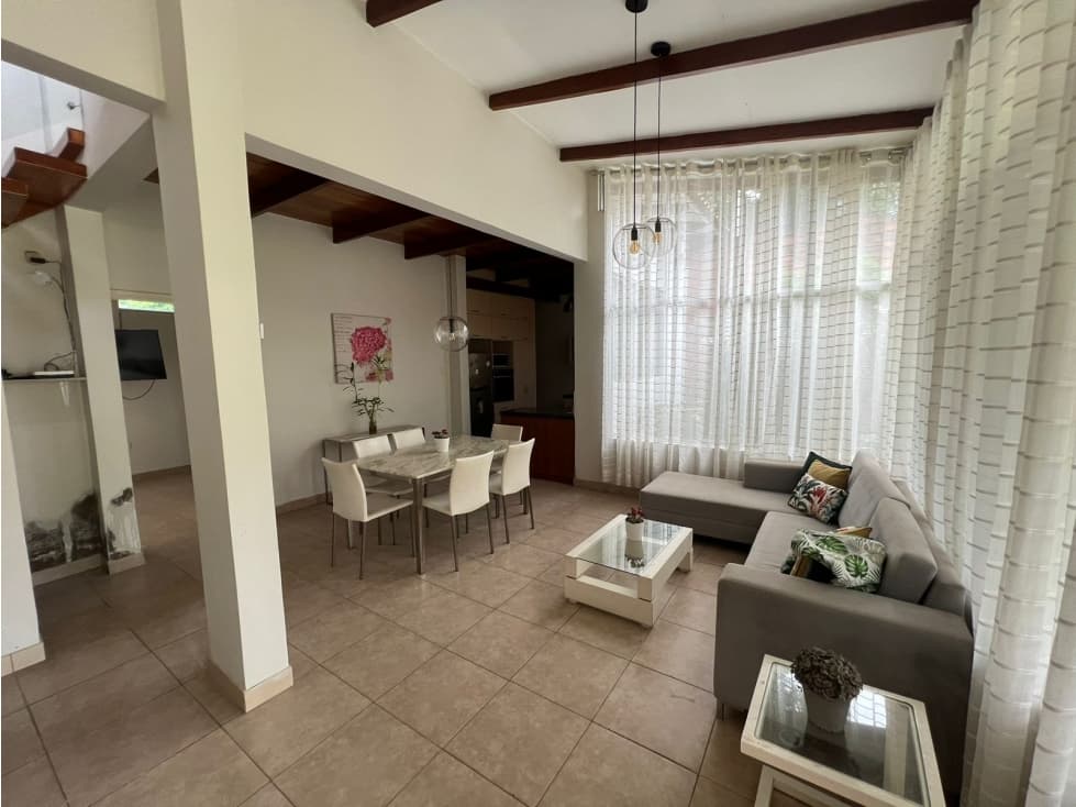 Banda de Shilcayo - Casa en Alquiler - Centrico — foto 5