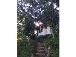 Casa con Jardin y Vista en San Roque de Cumbaza