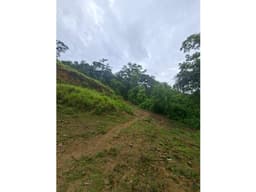HERMOSO TERRENO EN SAN ROQUE DE CUMBAZA