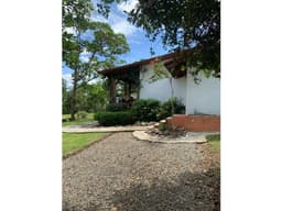 HACIENDA LA PONDEROSA EN VENTA
