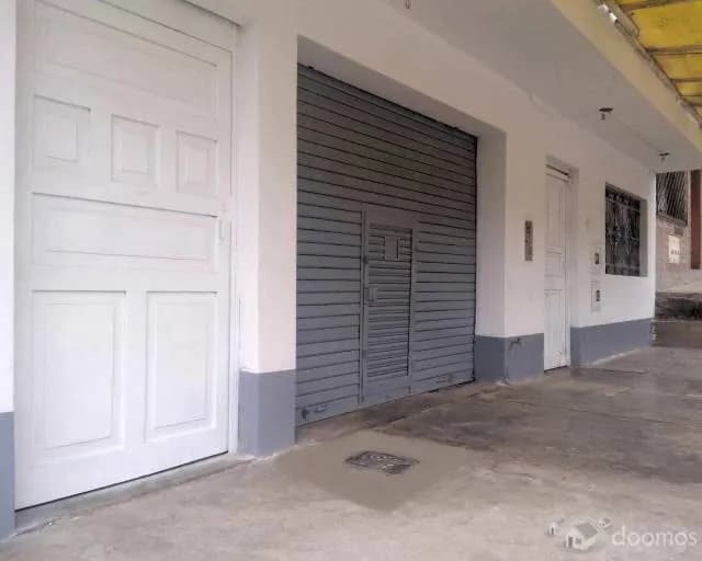 CASA VENTA FRENTE A LOSA SAN MARTÍN — foto 2