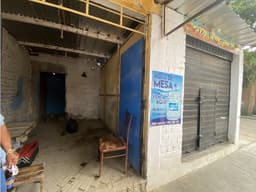 ALQUILO LOCAL EN ESQUINA AV. CIRCUNVALACIÓN